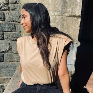 Sand sleeveless tee (with padded shoulders) - Miss Sparkling Brand